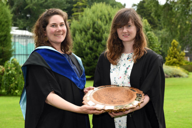 Best plantsperson awarded Rachel McElfatrick (Ballymoney) received the Crosbie Cochrane Perpetual Award for Best Plantsperson on the Level 3 Extended Diploma and is congratulated by Lori Hartman (Senior Lecturer Horticulture) at the Greenmount Campus Horticulture Awards Ceremony.